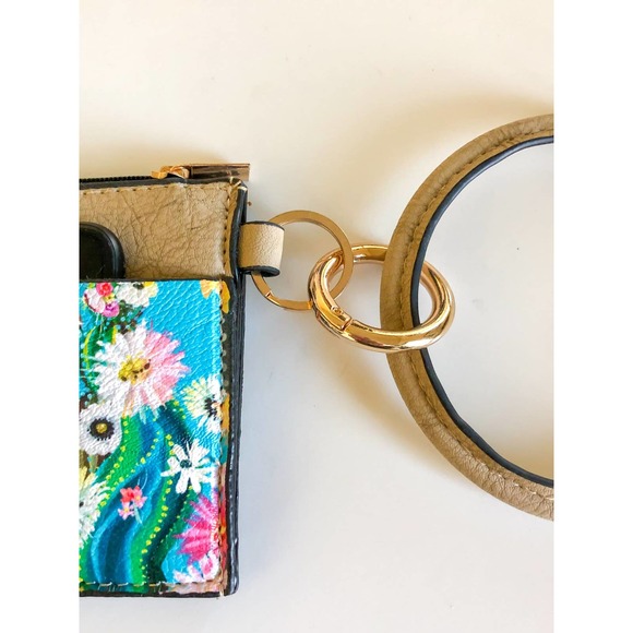 NWT!! Bangle Wristlet - Cactus & Floral in Tan - Picture 2 of 8